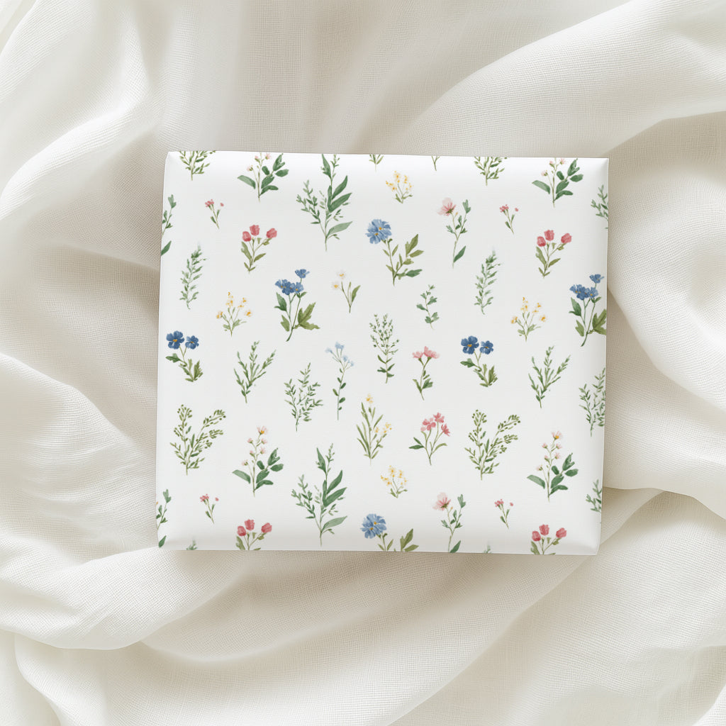 Dainty Minimalist Wildflower Gift Wrapping Papers