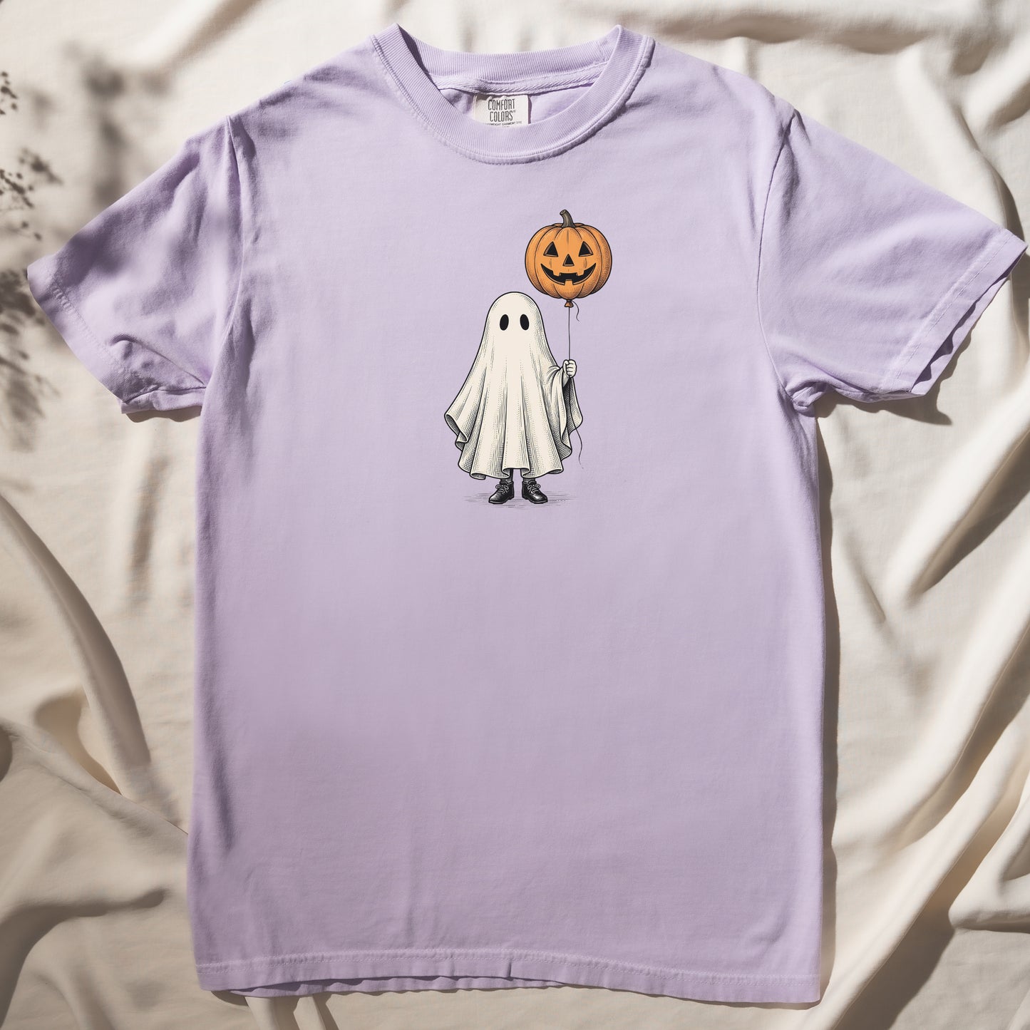 Simple Boho Ghost Holding a Pumpkin Balloon T-shirt